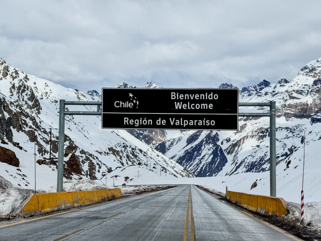 na imagem uma parte da estrada que nos leva a Portillo no Chile na região de Valparaíso